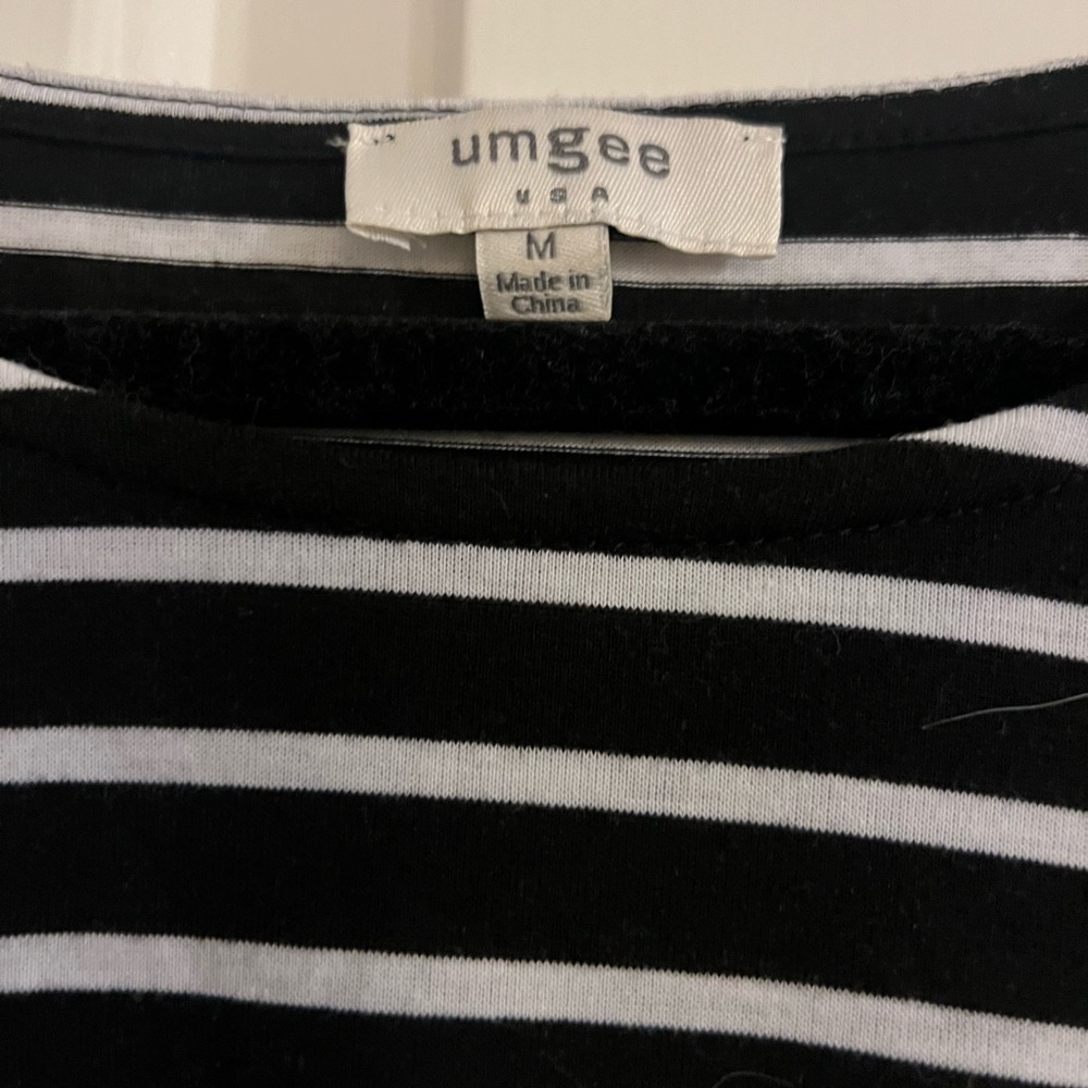 Long sleeve maternity shirt.